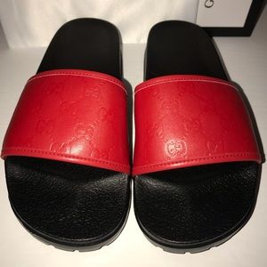GUCCI SLIDES